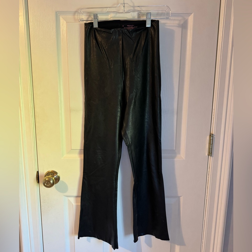 Commando Cropped Flare Legging